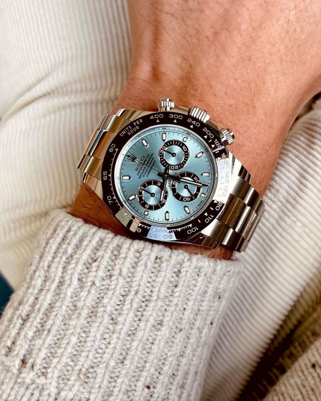 Rolex cosomograph Daytona blue dial watch with ceramic ring